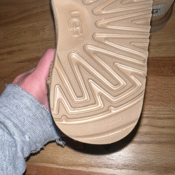 Little Girl Size 9 Bailey Bow in Chestnut - Picture 10 of 11